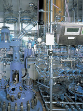 High pressure reactors